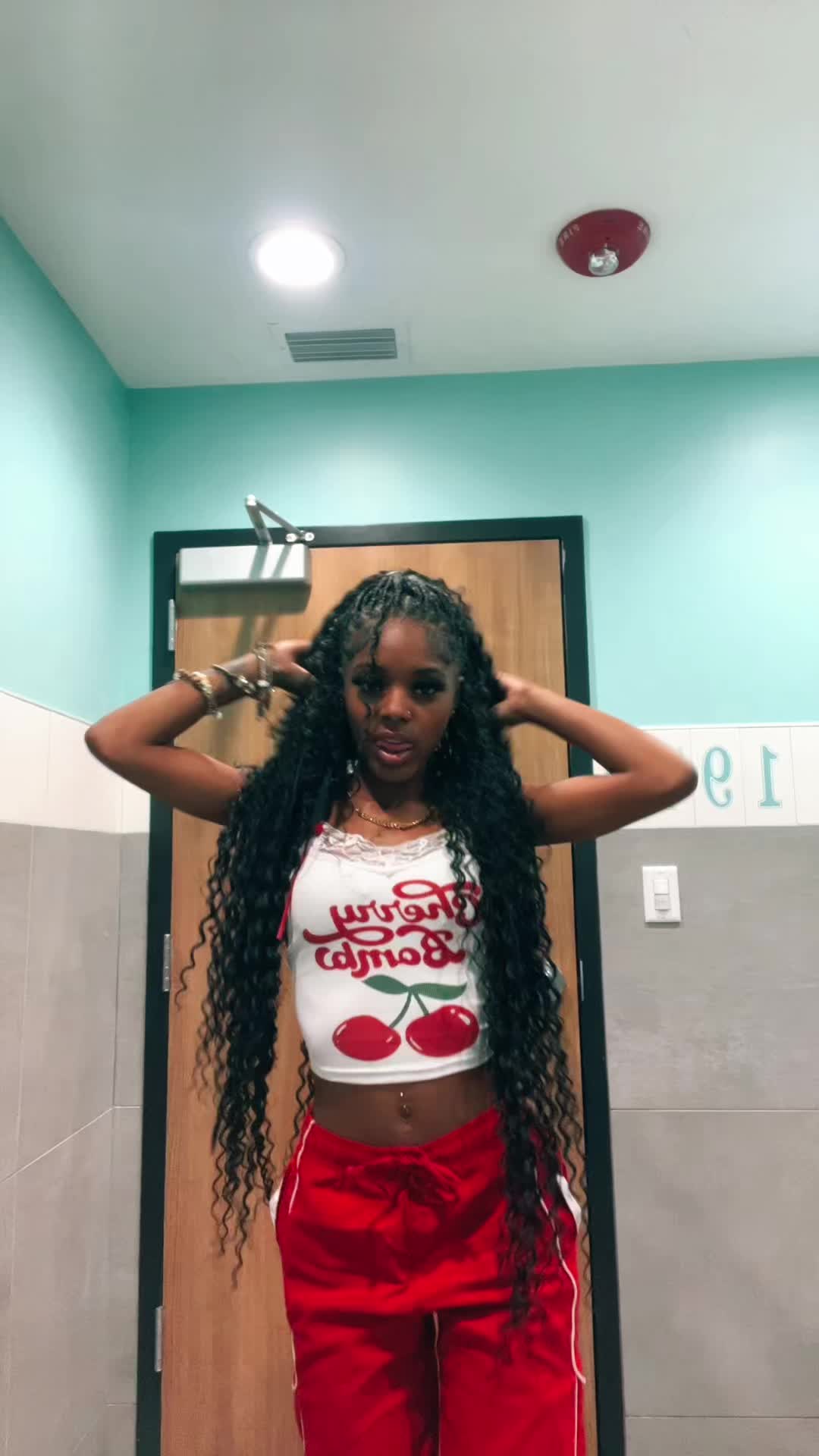 @THE barbie niya