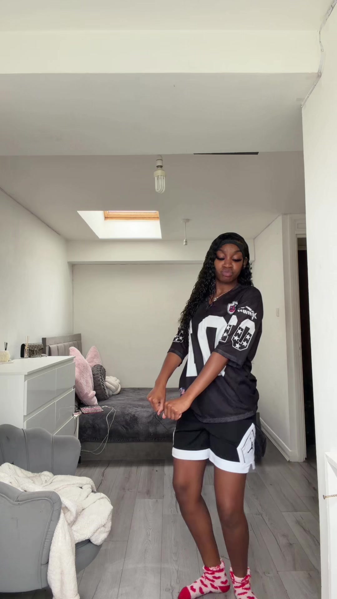 @dezha naeè ✰