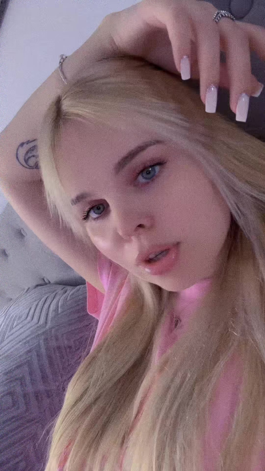 @🧸