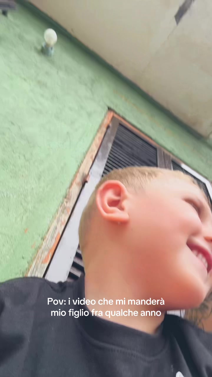 @Eleee