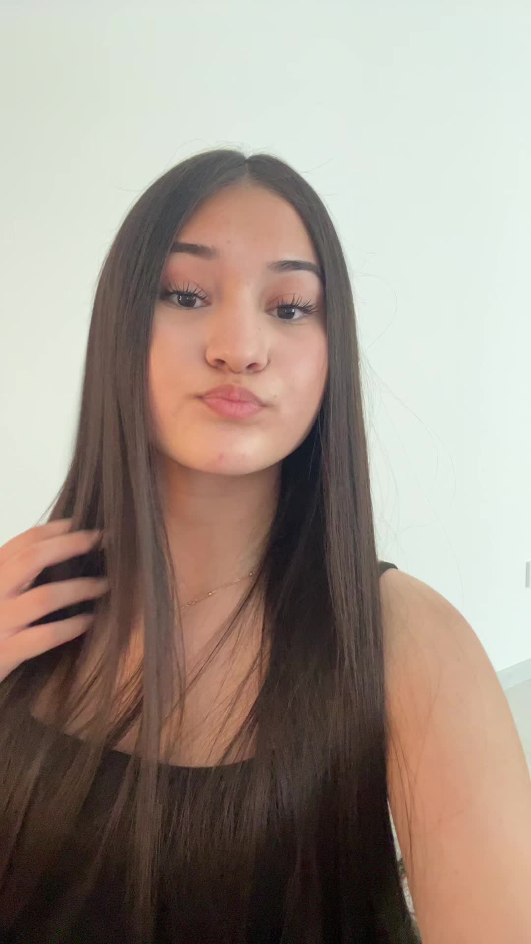 @𝘯𝘪𝘤𝘰𝘭𝘦