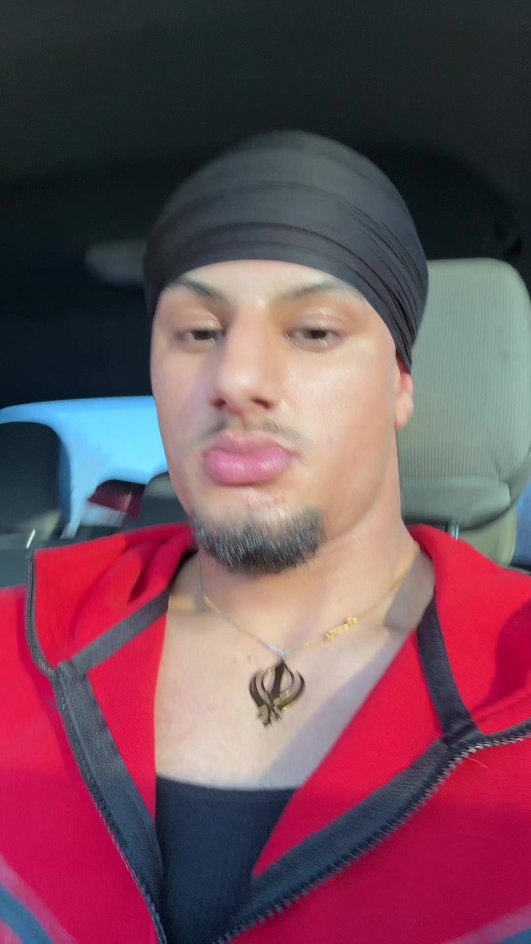 @Gs