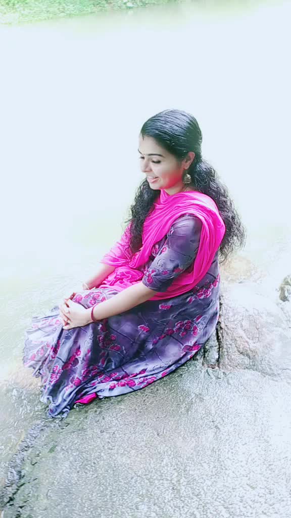 @Thumbi ponnu😘😘
