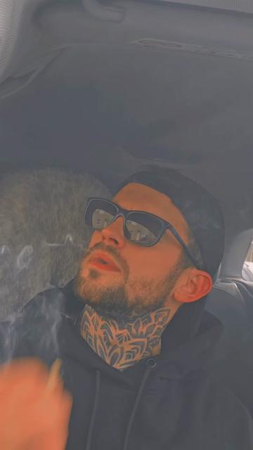 @TheTattooedYorkshirePuddin93