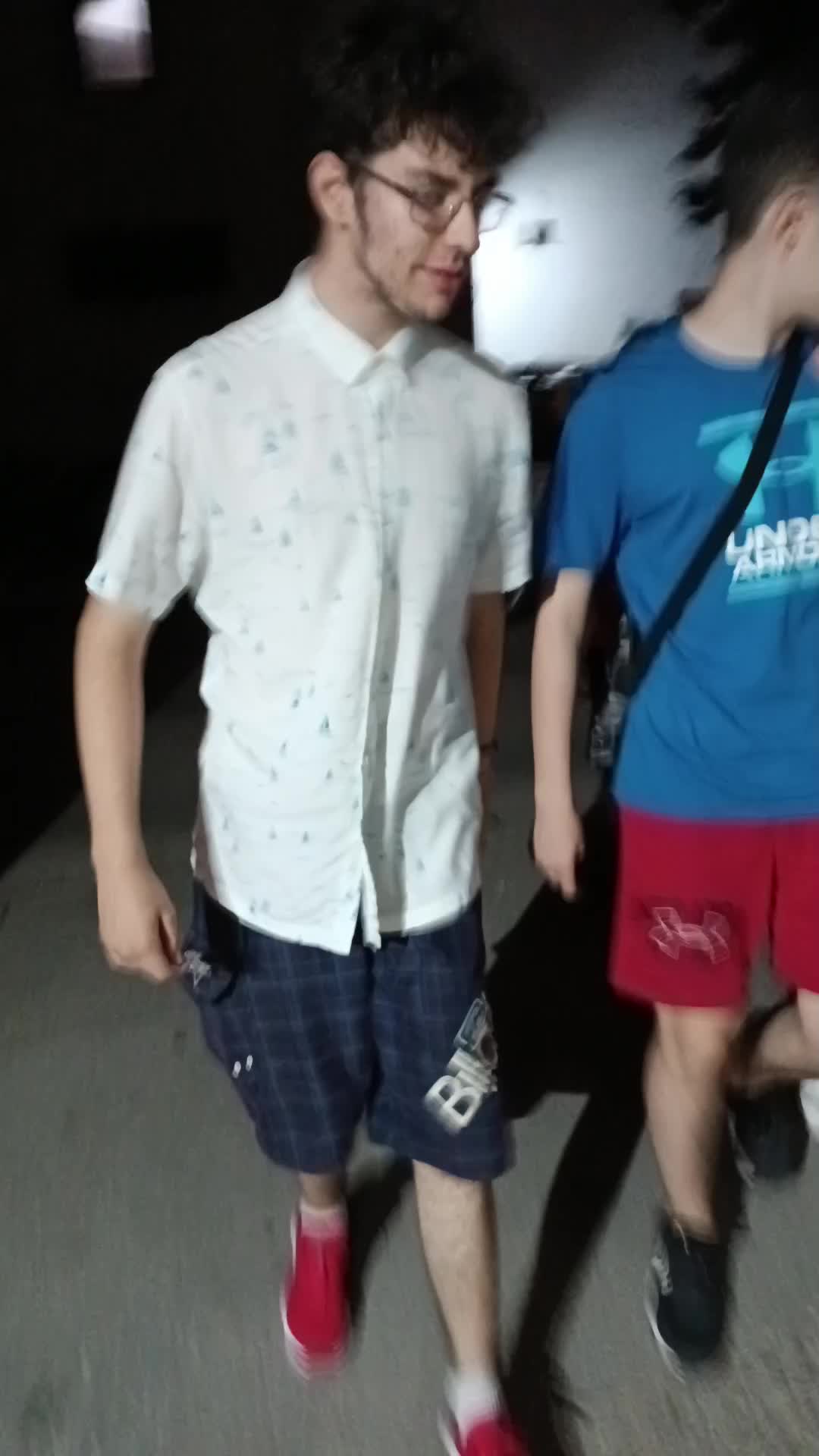@nesoculasamteuautobus2