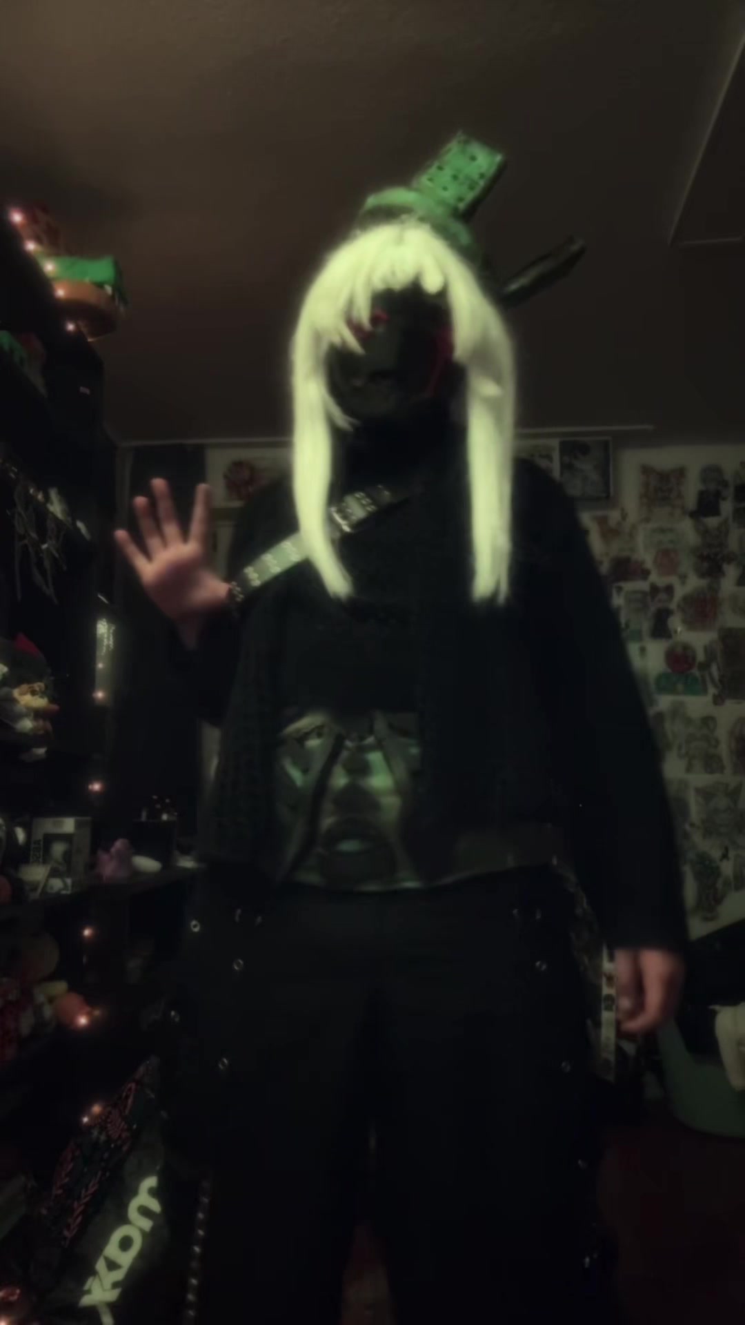 @mo0n.c0s