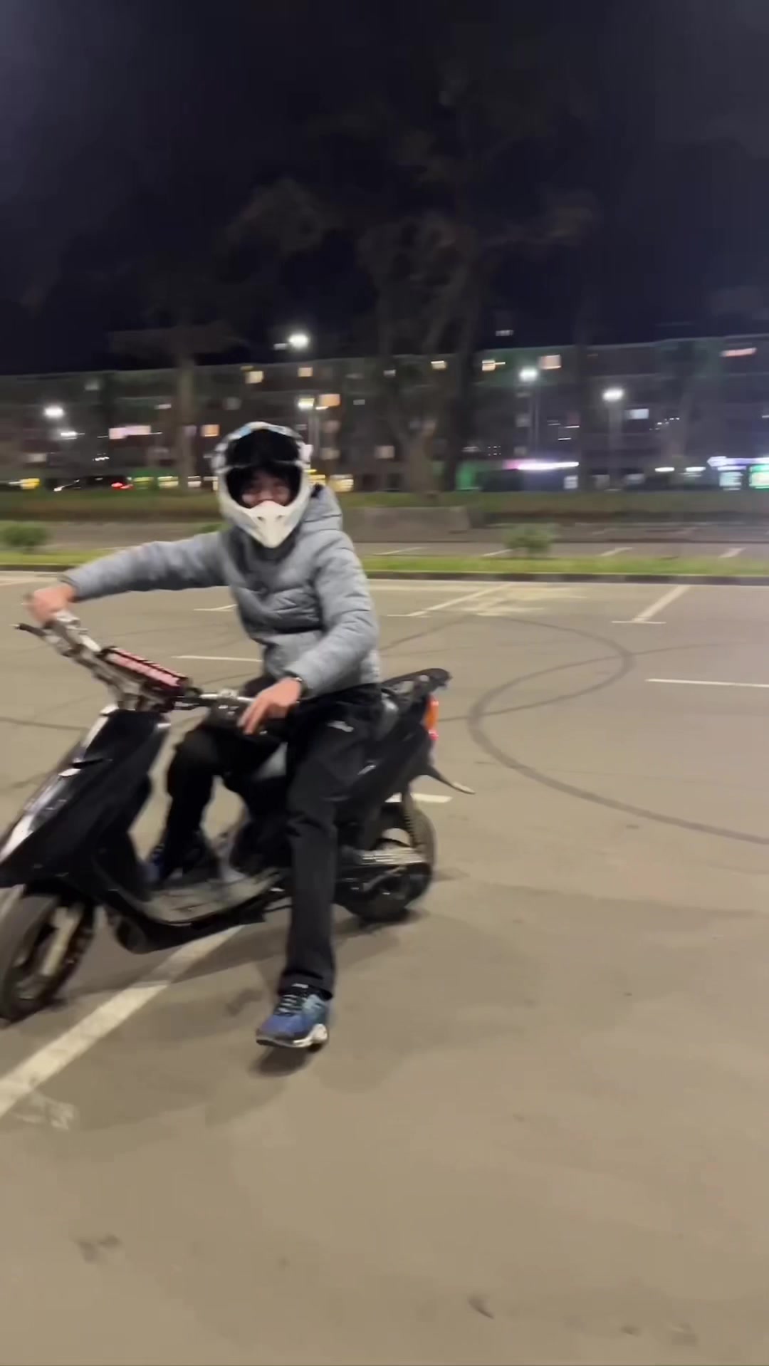 @2stroke.suck