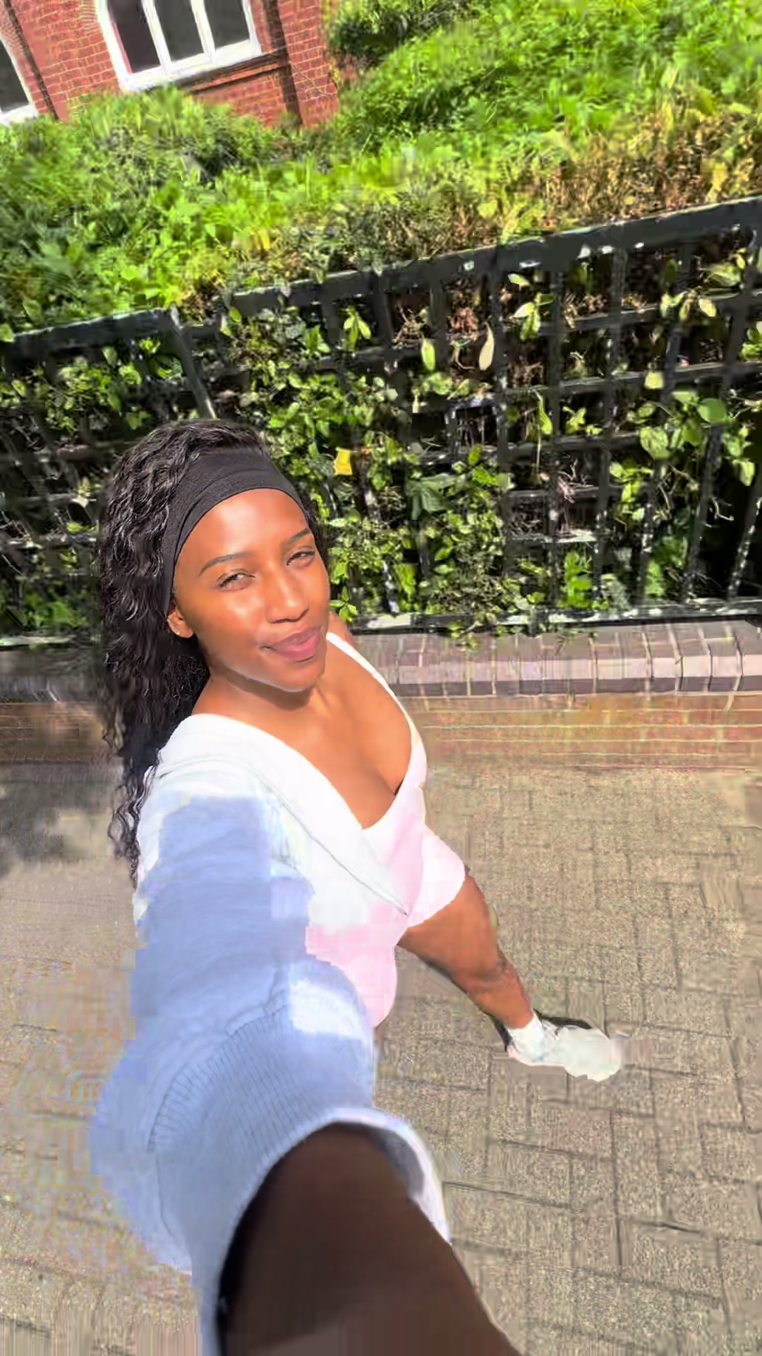 @Teeshaa