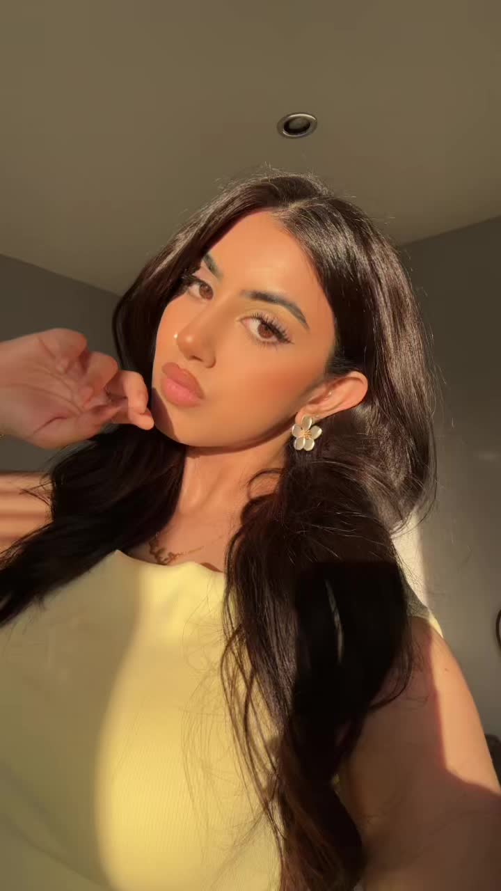 @arooj