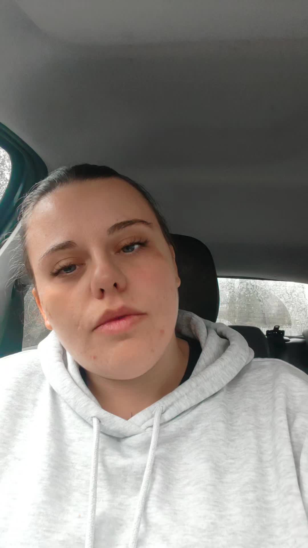 @Angeliquuuue_