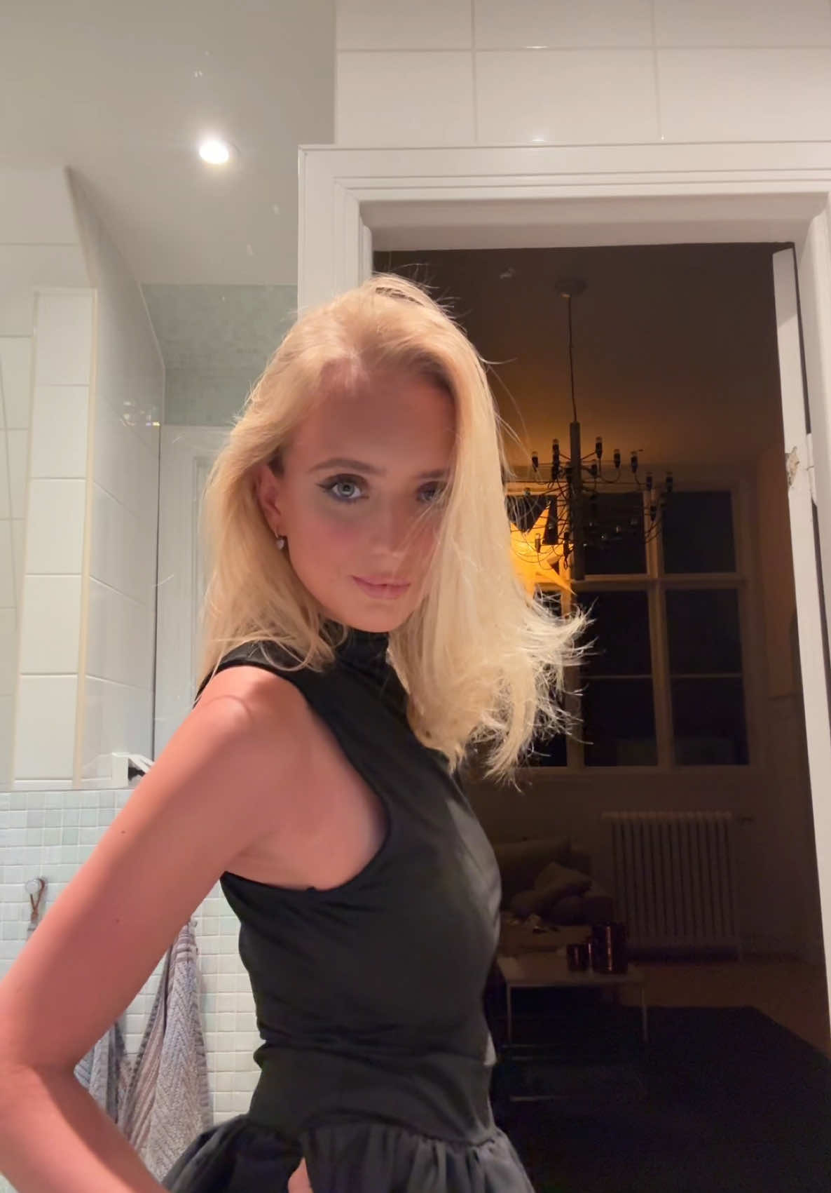 @Ella