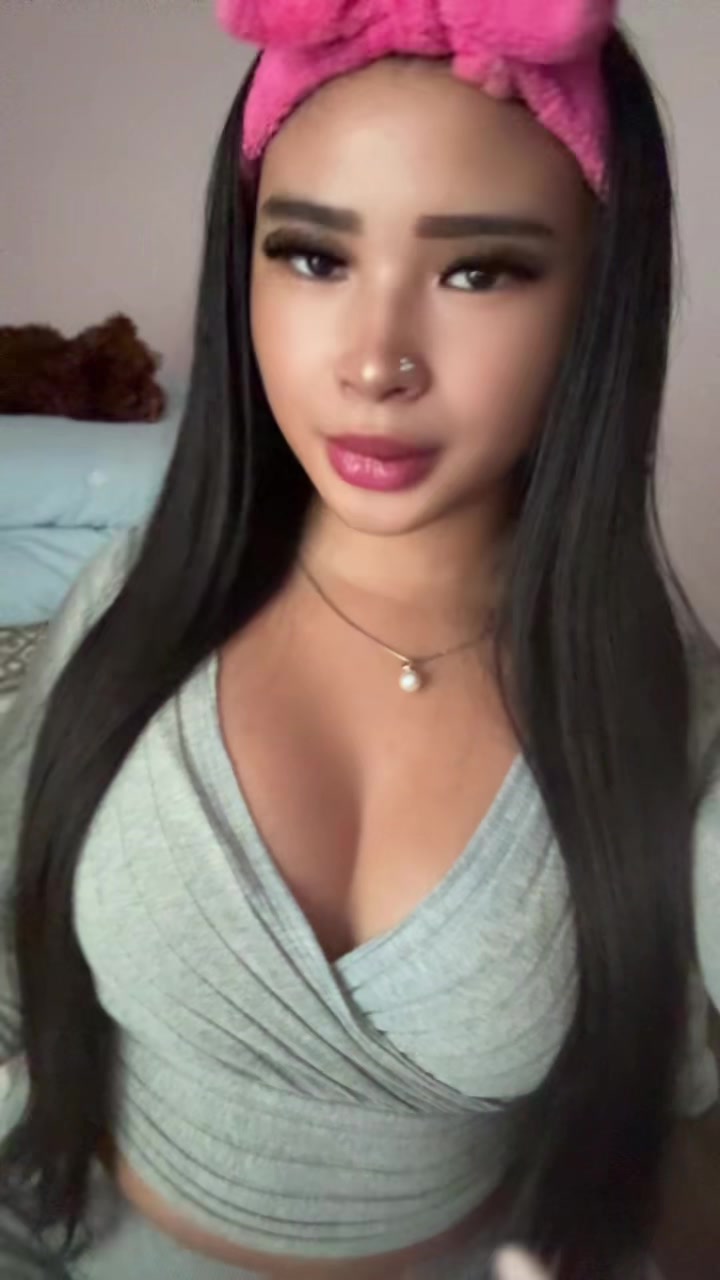 @poopyazngirl