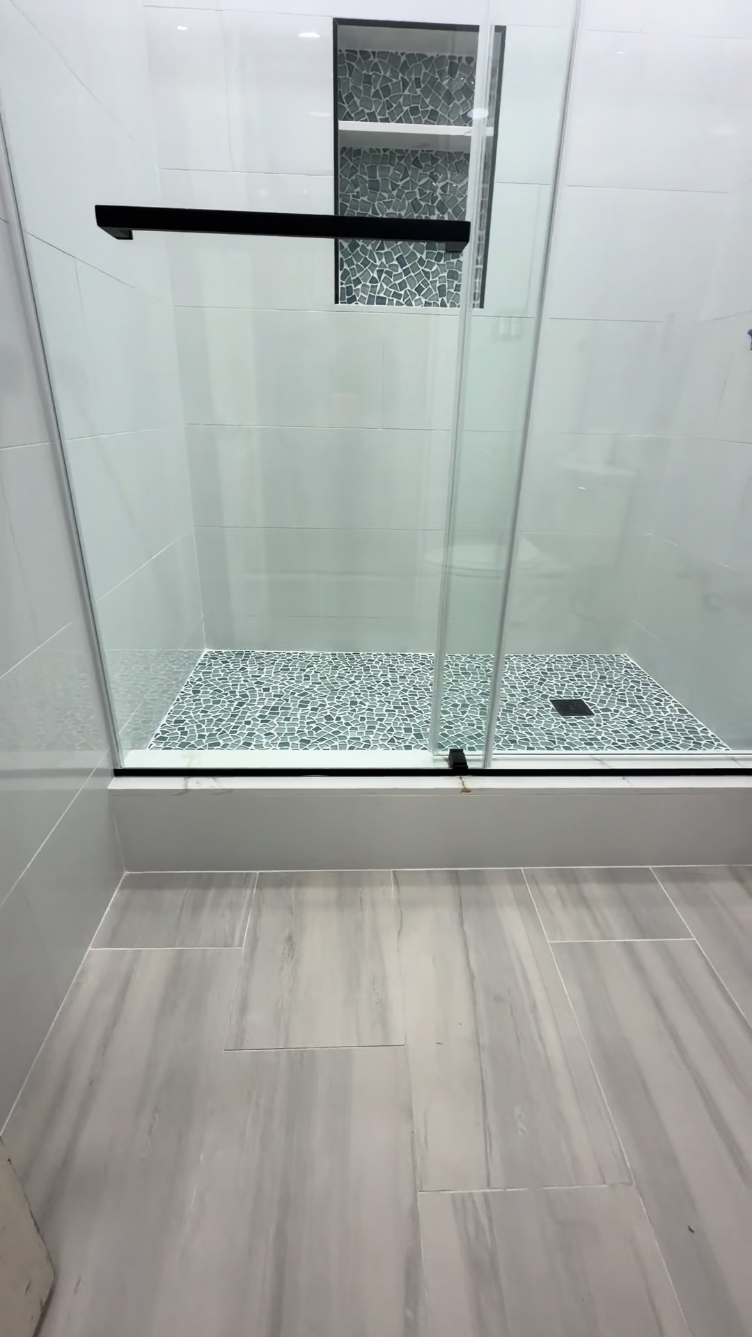 @chavaglass