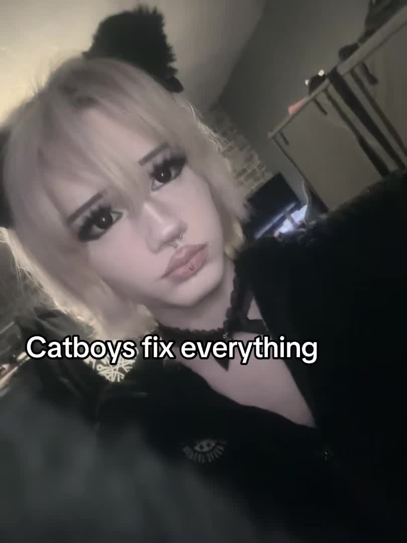 @・𝓒𝓺𝓫𝓮𝓻𝓯𝓪𝓬𝓮・