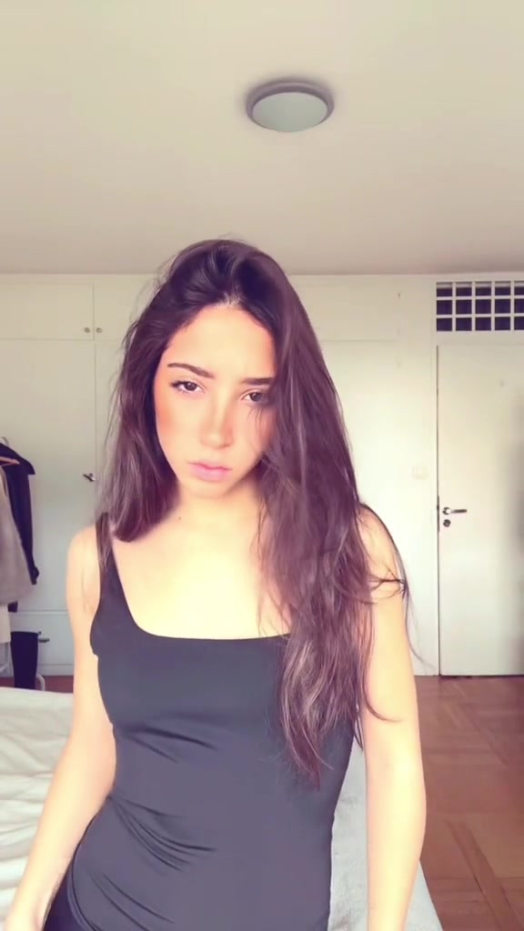 @laurasoolerr
