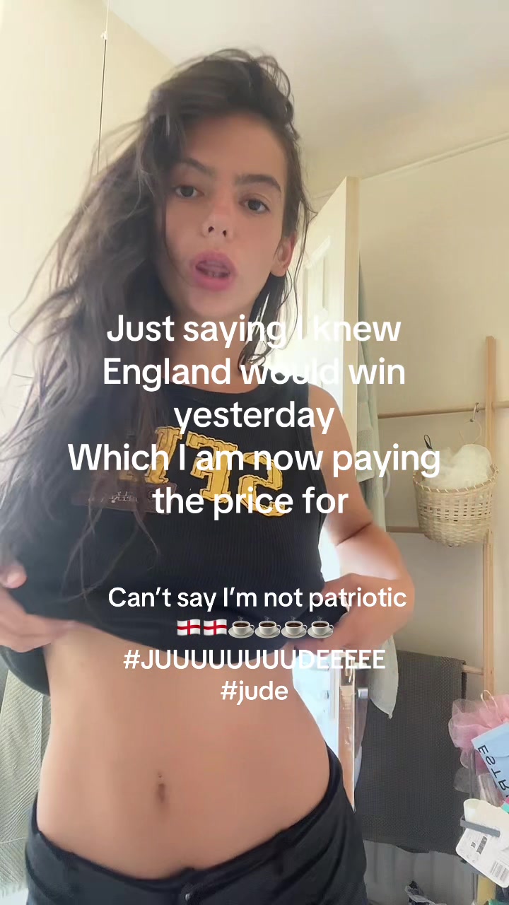 @Ella