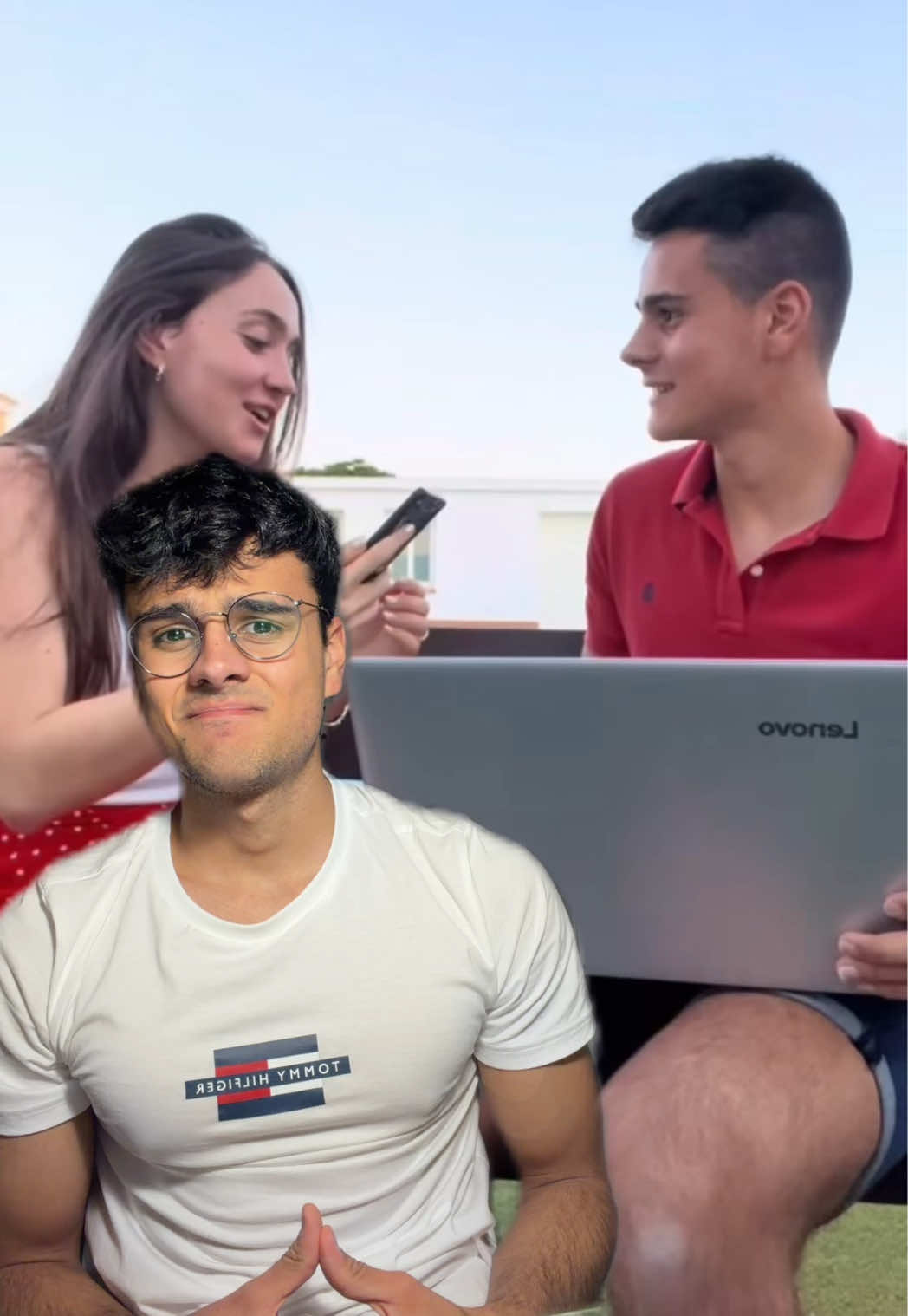 @Cristian González