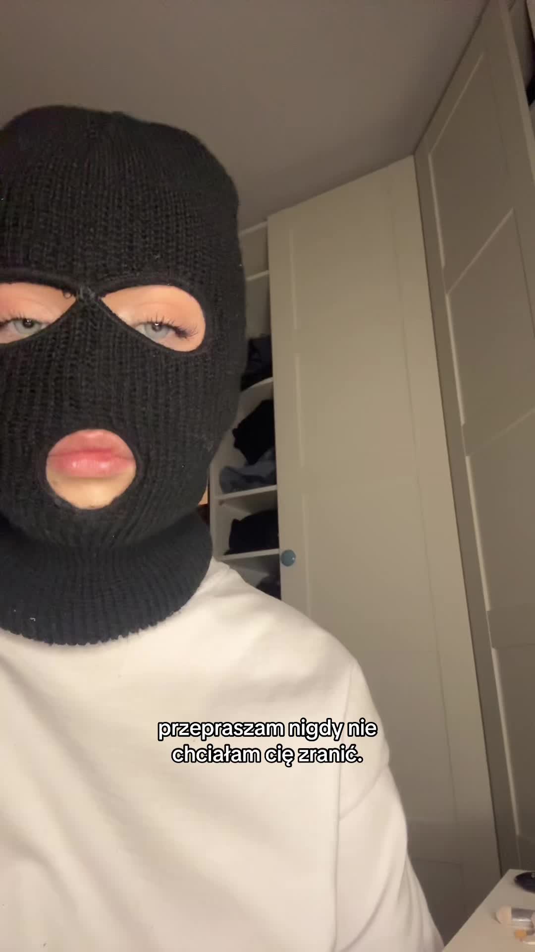 @🖤
