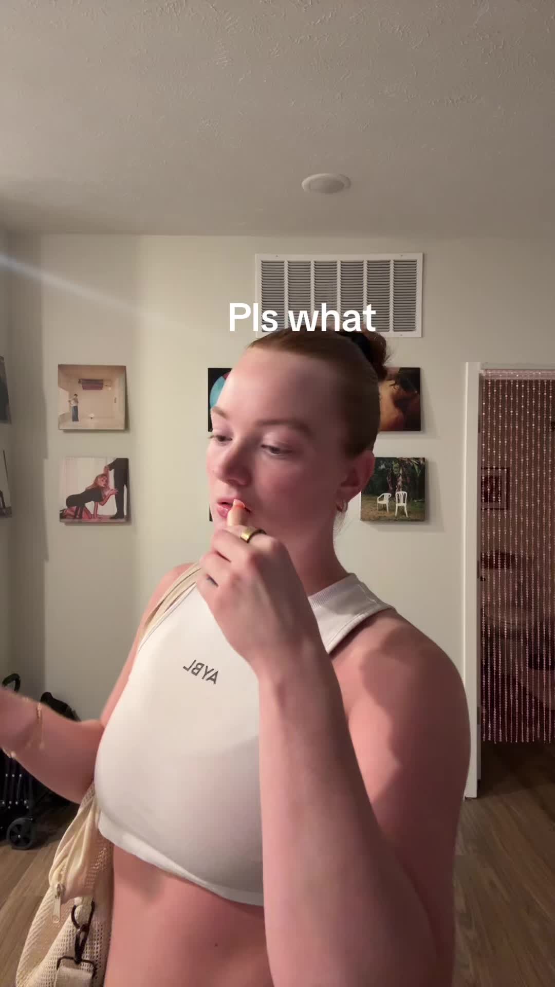 @👩🏼🦰
