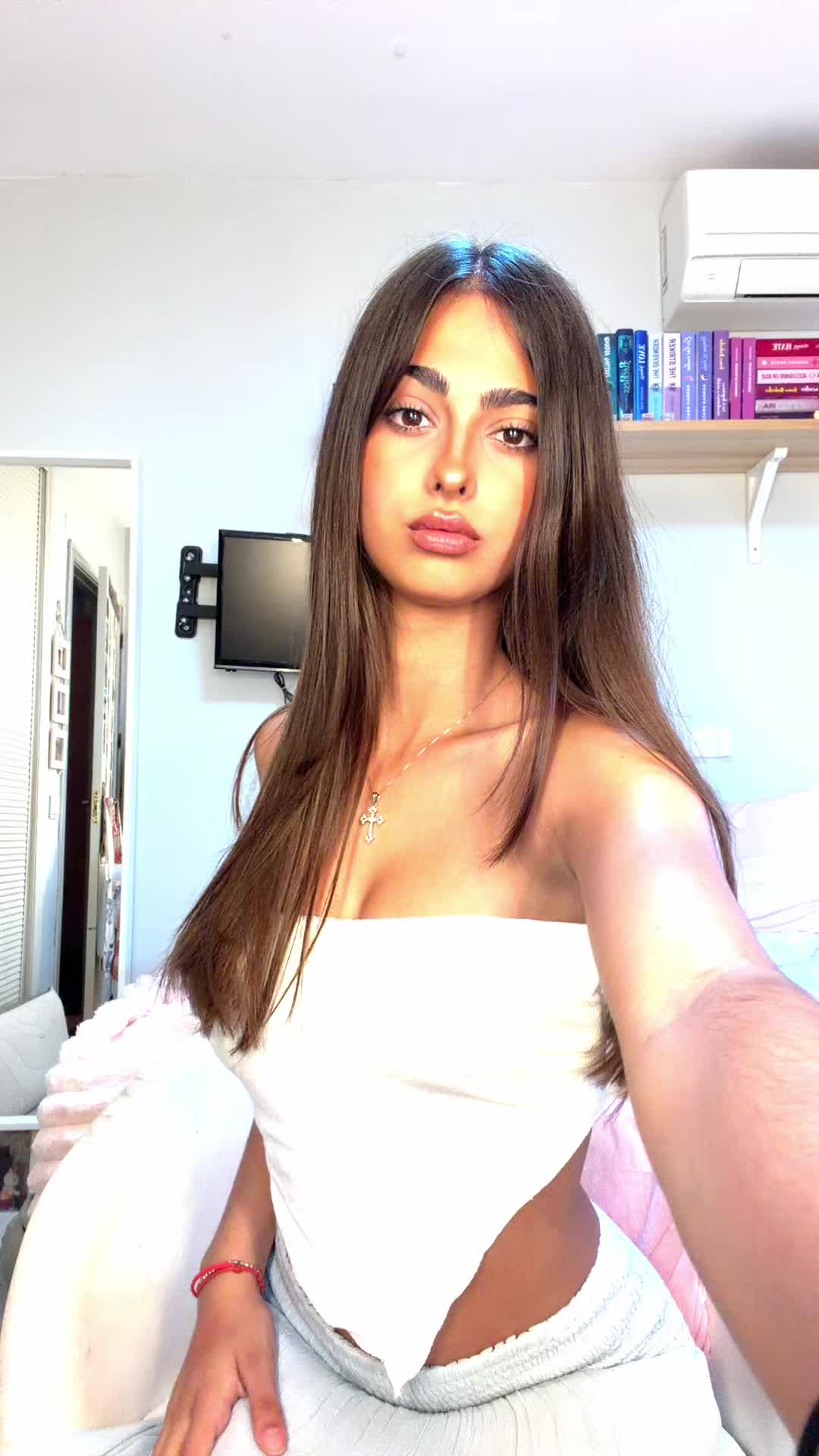 @2yleniia