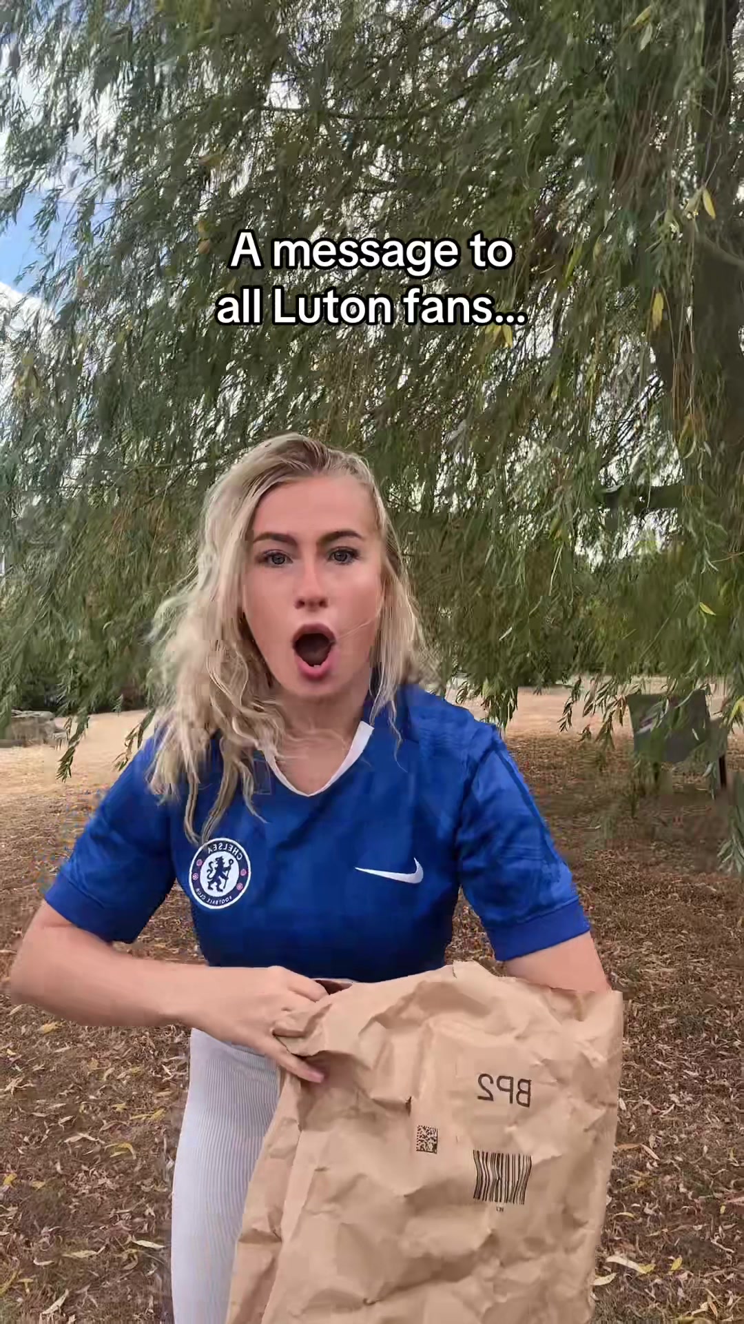@astridwett