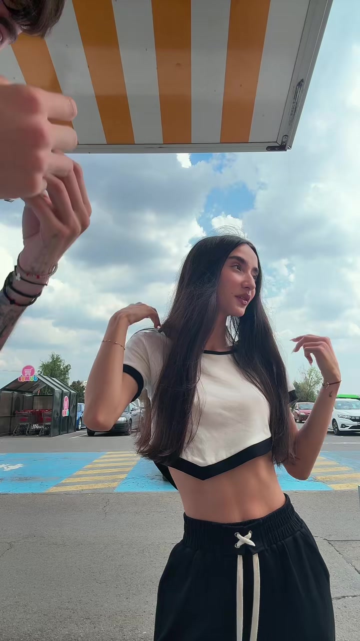 @Ana-Maria Murteza