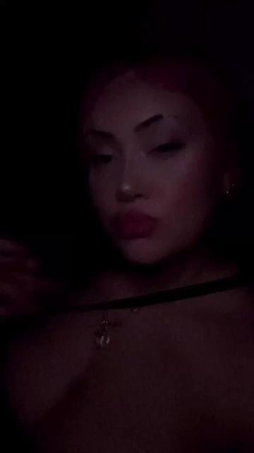 @Crybbybry🍒