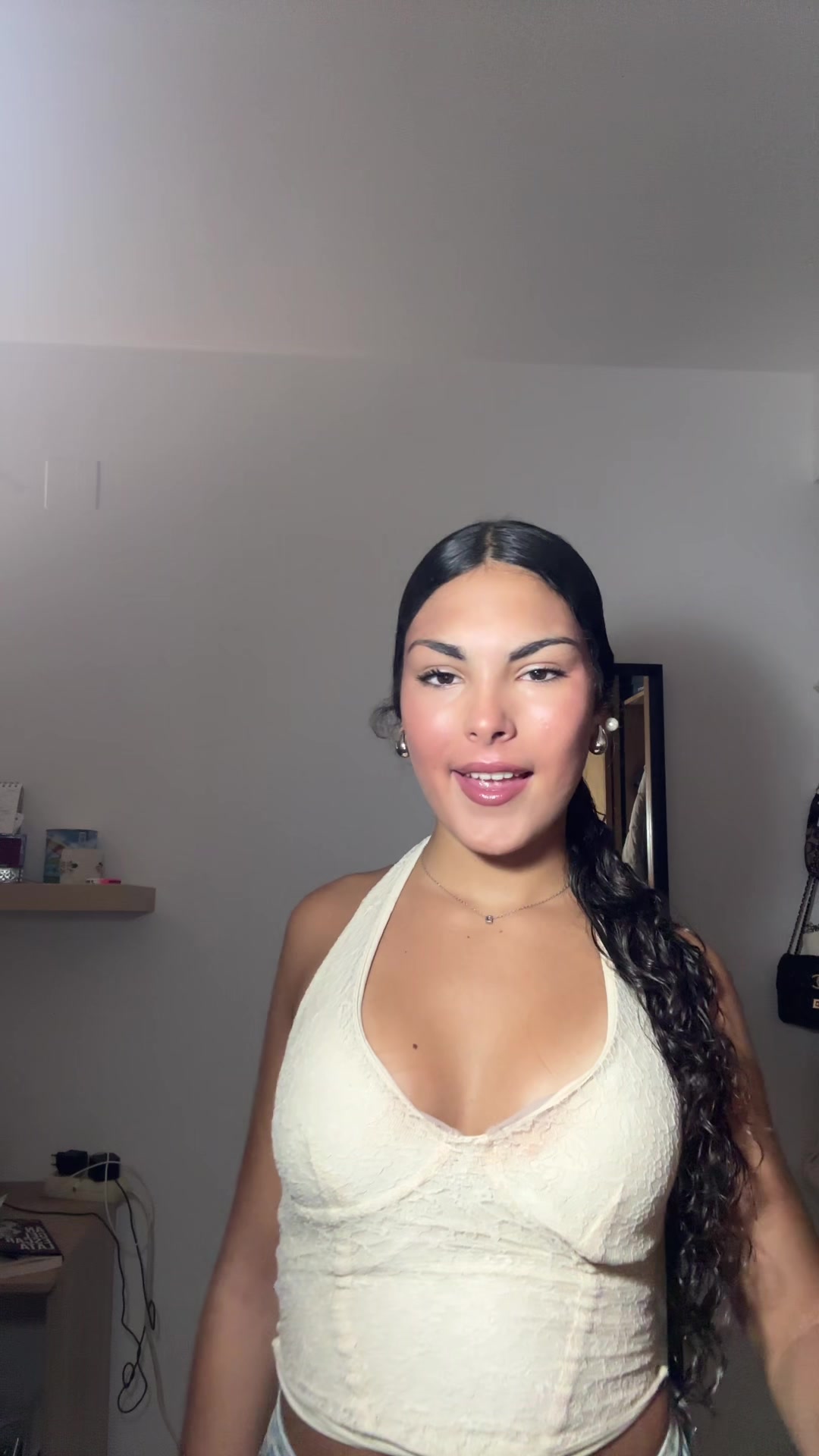 @Danielaa