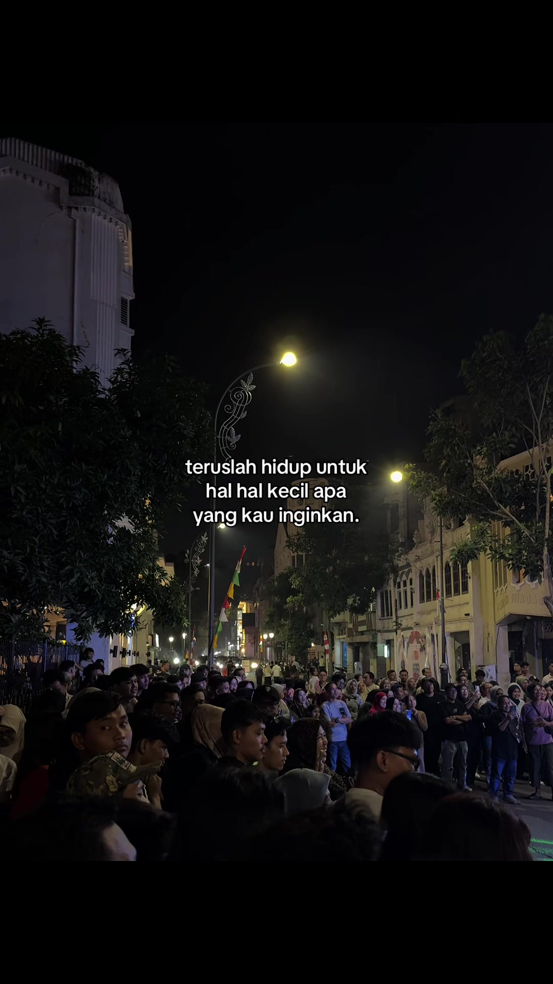 @Vibes Malam🥀