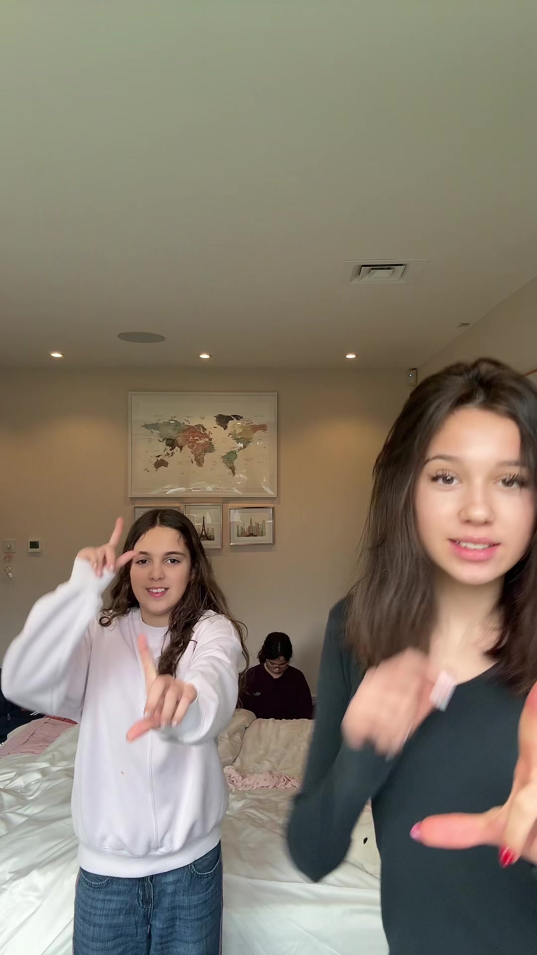 @sofia🐝