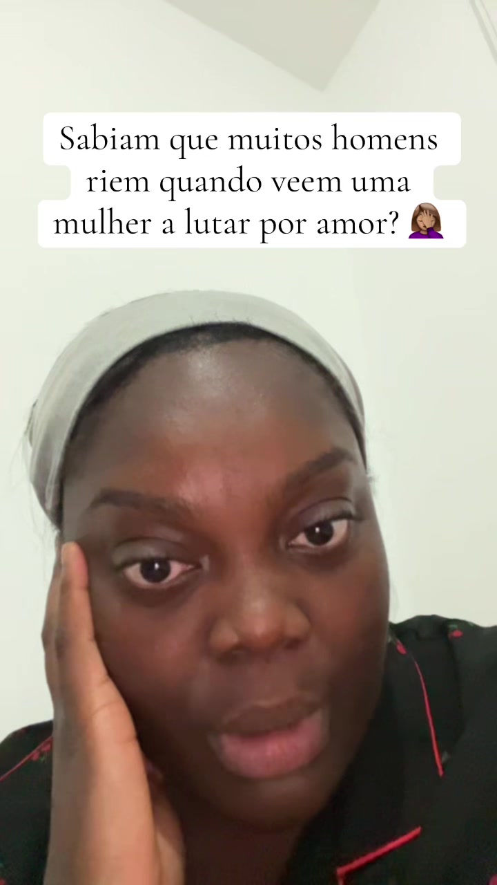 @Eleniaax