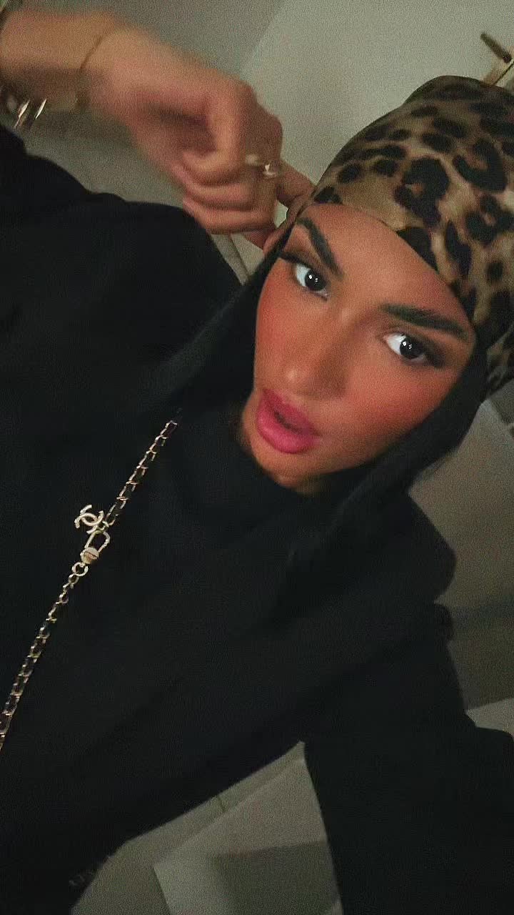 @𝐑𝐀𝐘𝐀.𝐁𝐋𝐊🐆