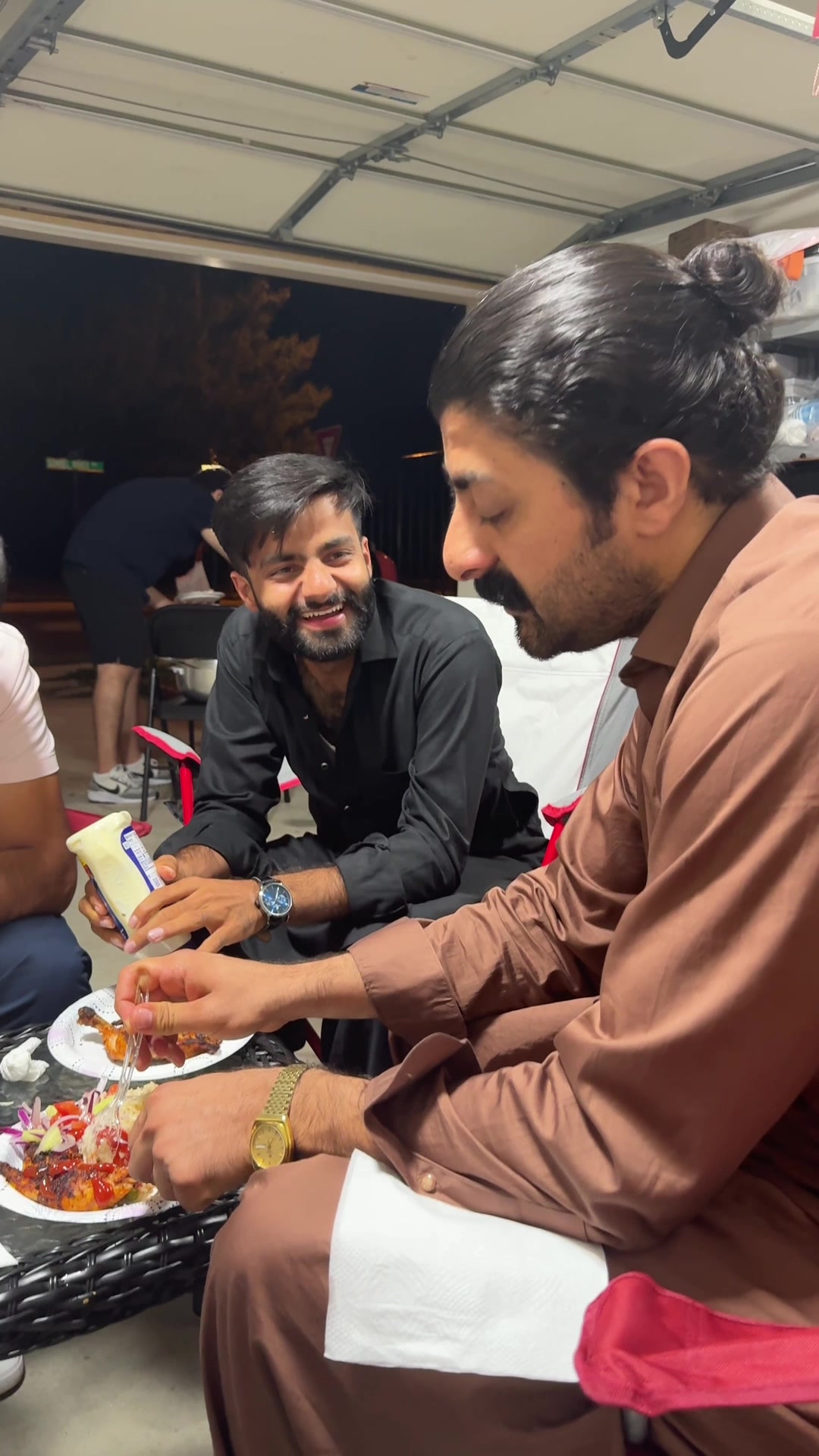 @Ali Malhi 10 🇺🇸🇵🇰