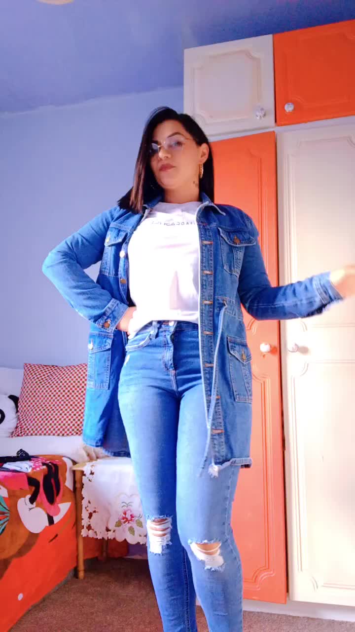 @Anamaria