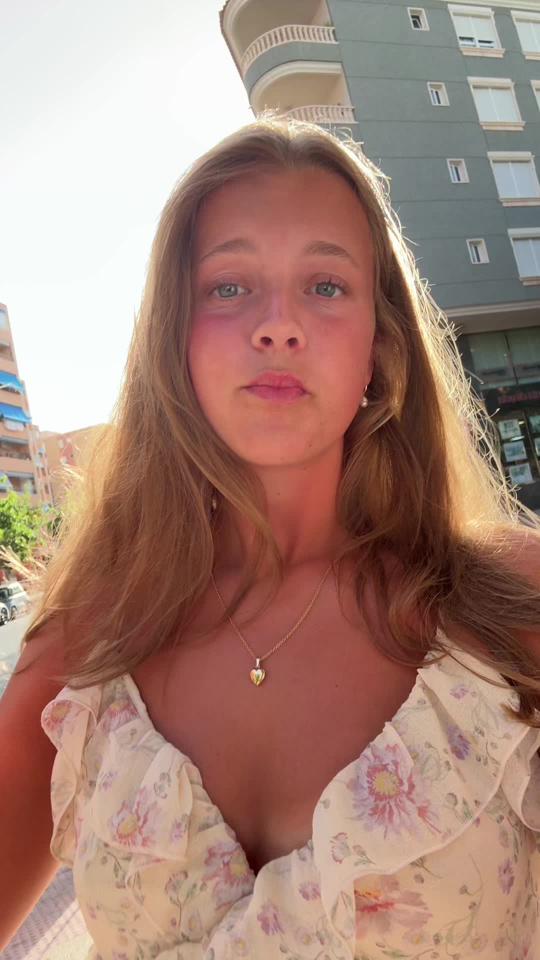 @lizziesskibidi