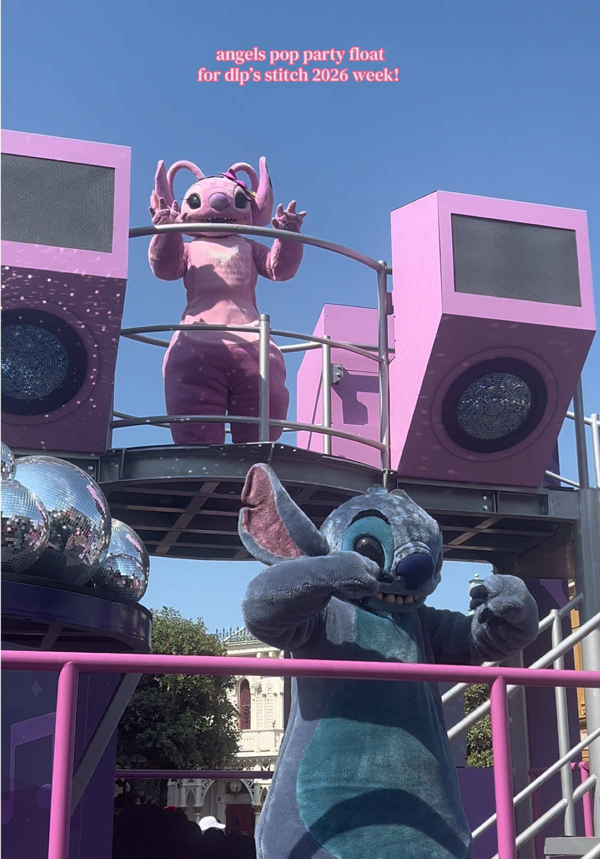 @disneyfamily