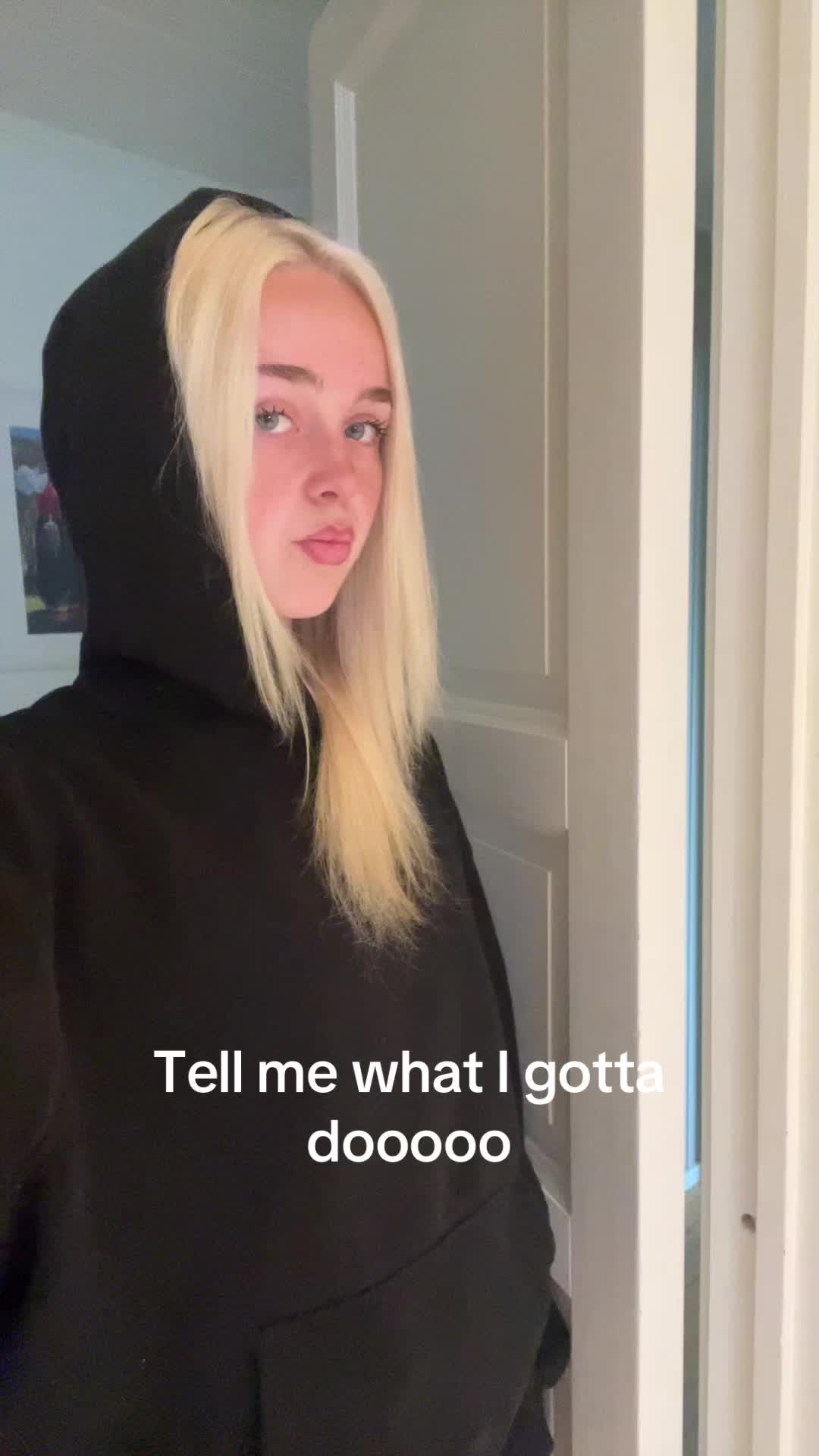 @Nora<3