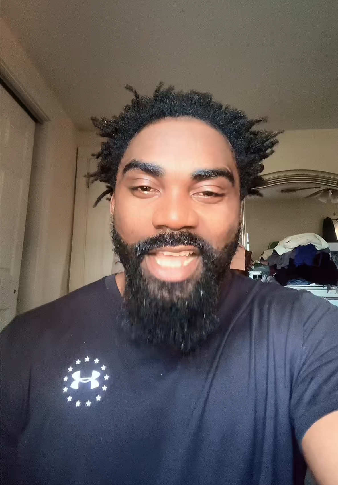 @Oluwaloniray