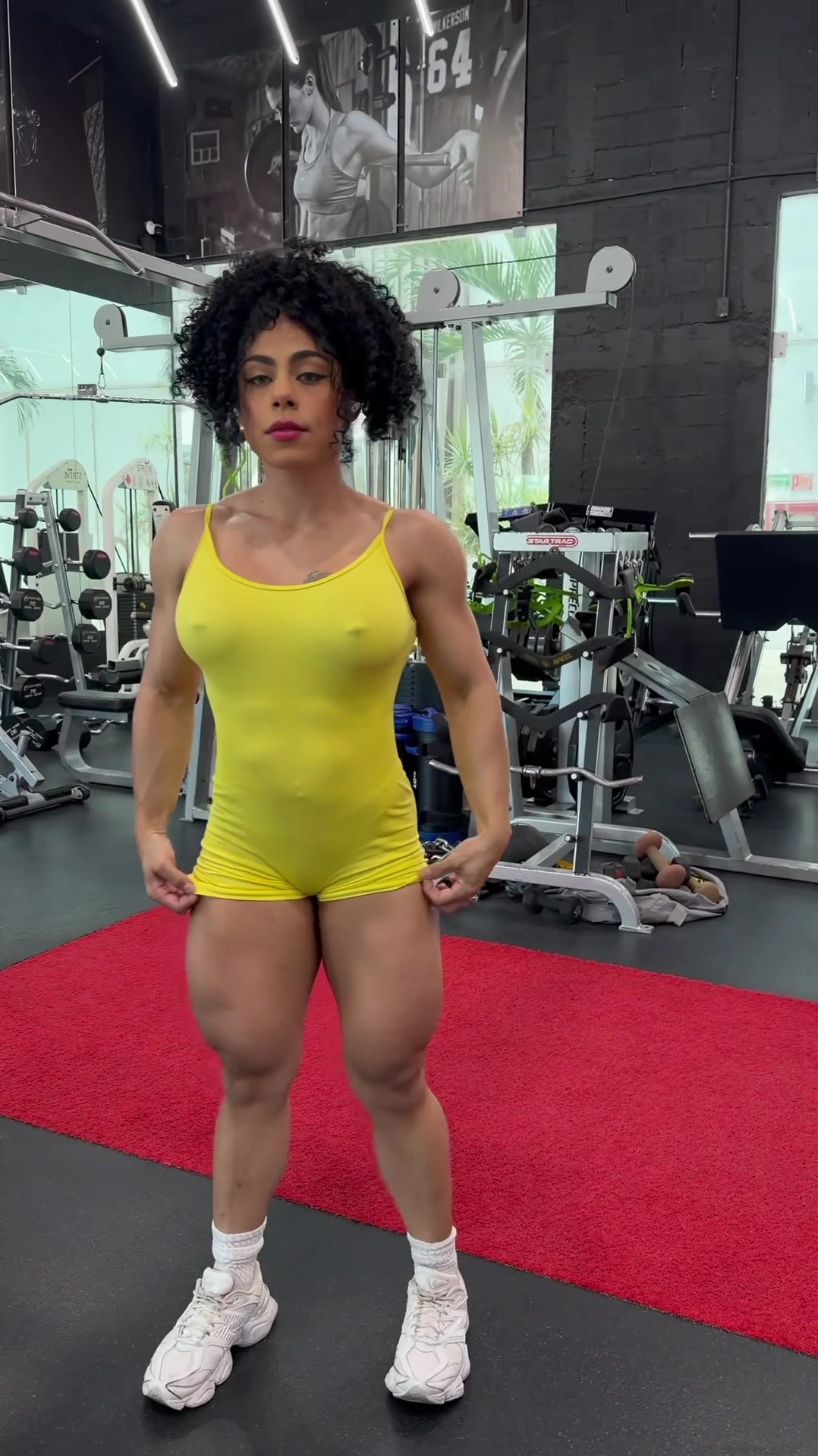 @yanetfit