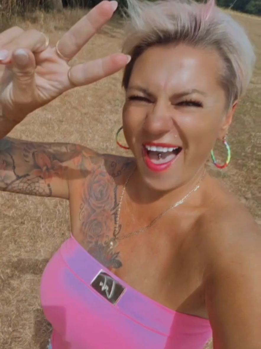 @mała monia