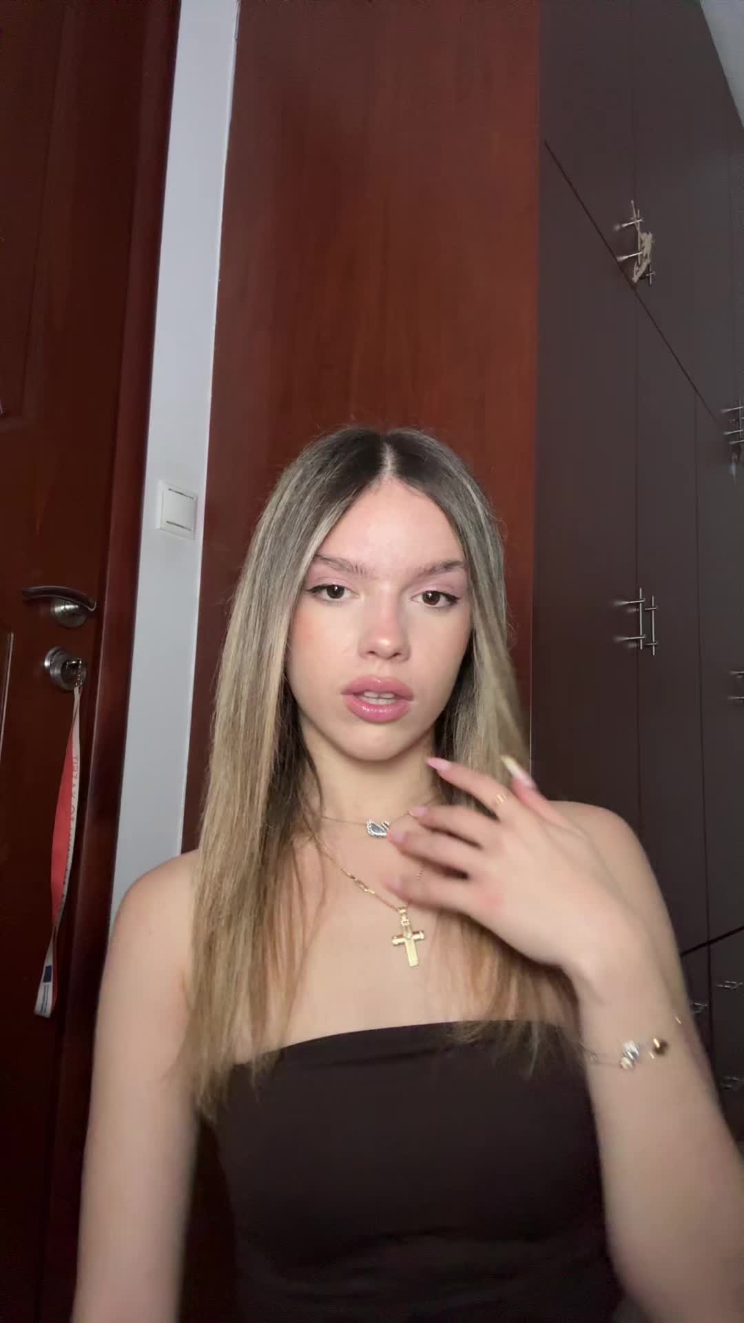 @𝙠𝙖𝙣𝙩𝙖𝙧𝙩𝙯𝙝