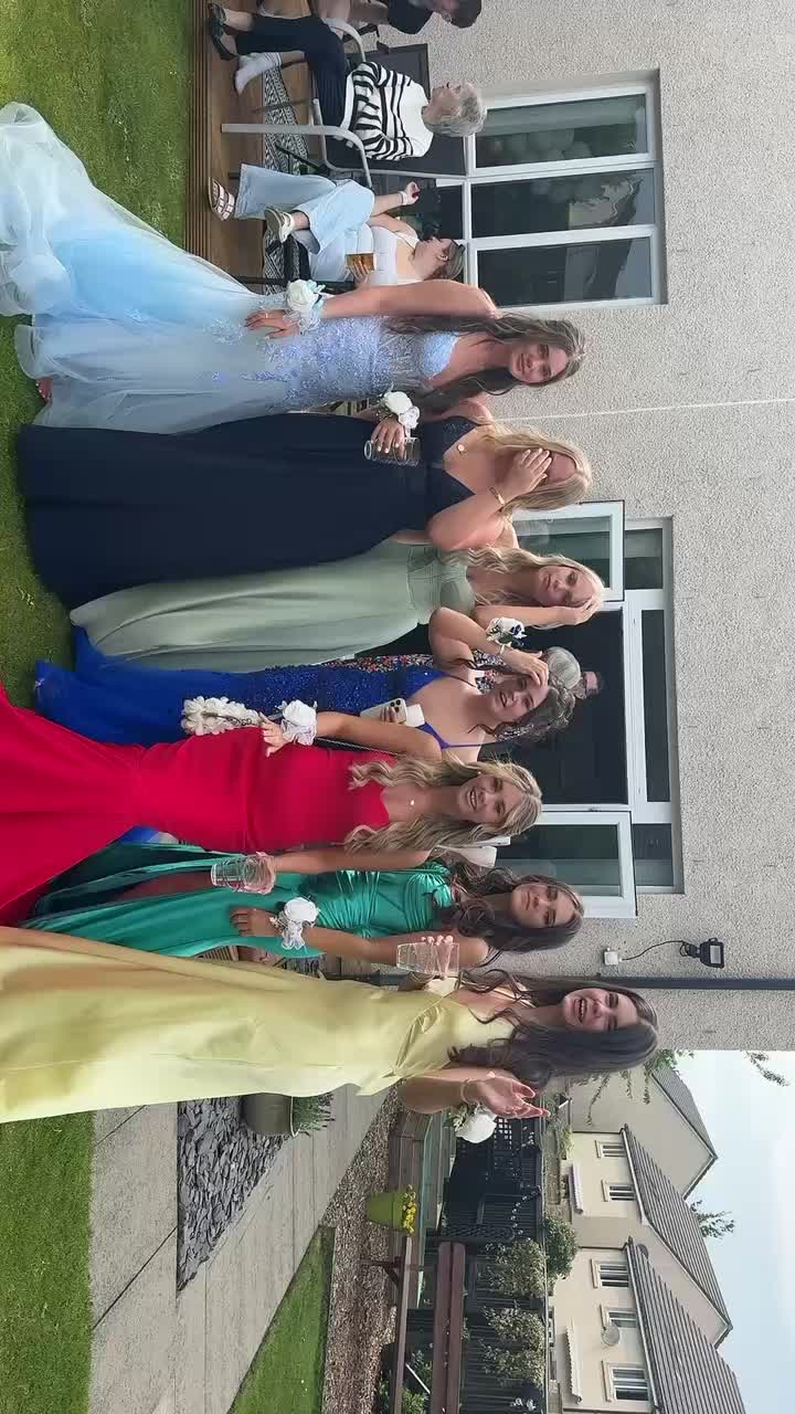 @hollymcmillann