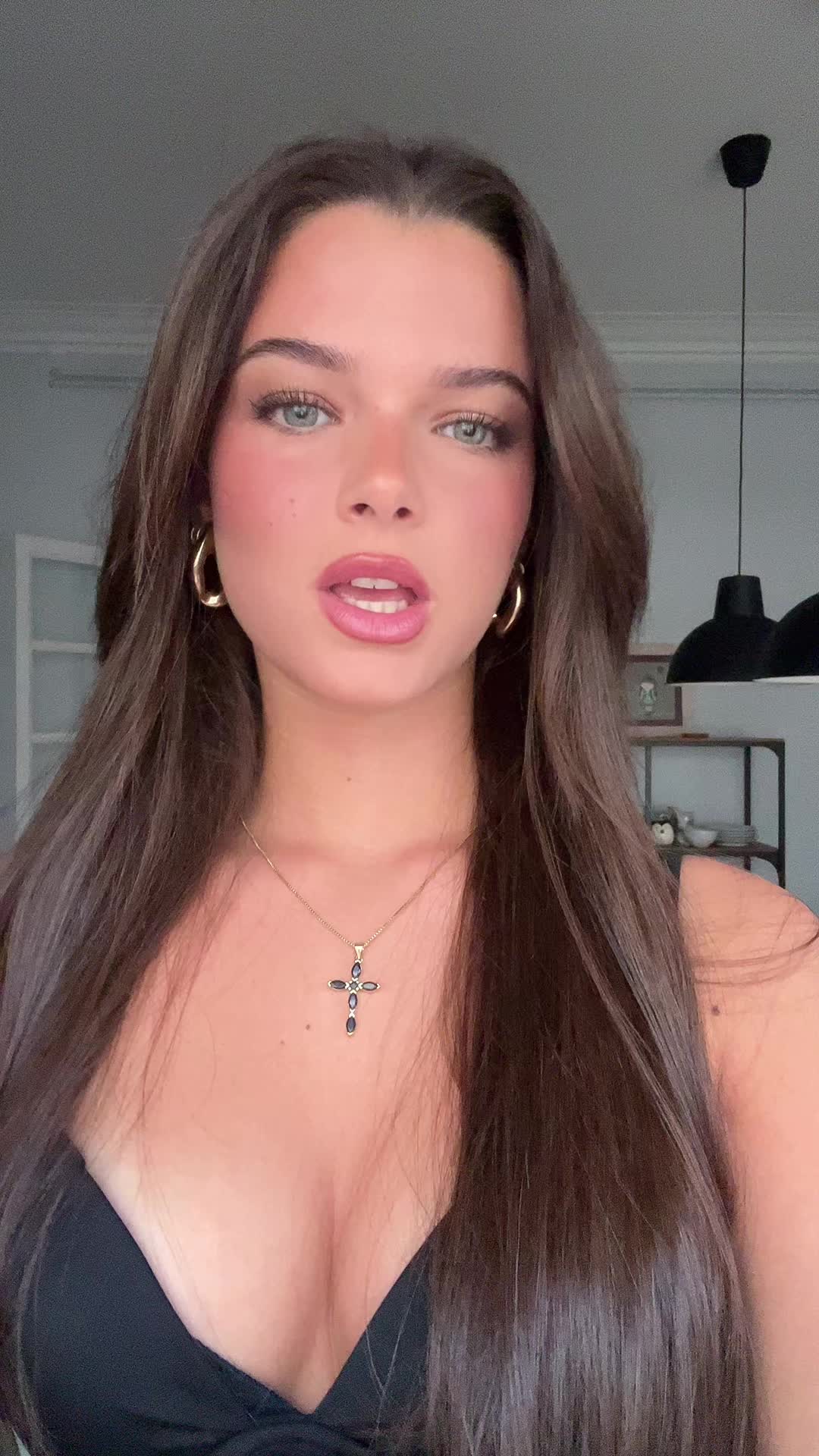 @Carlotita🌟