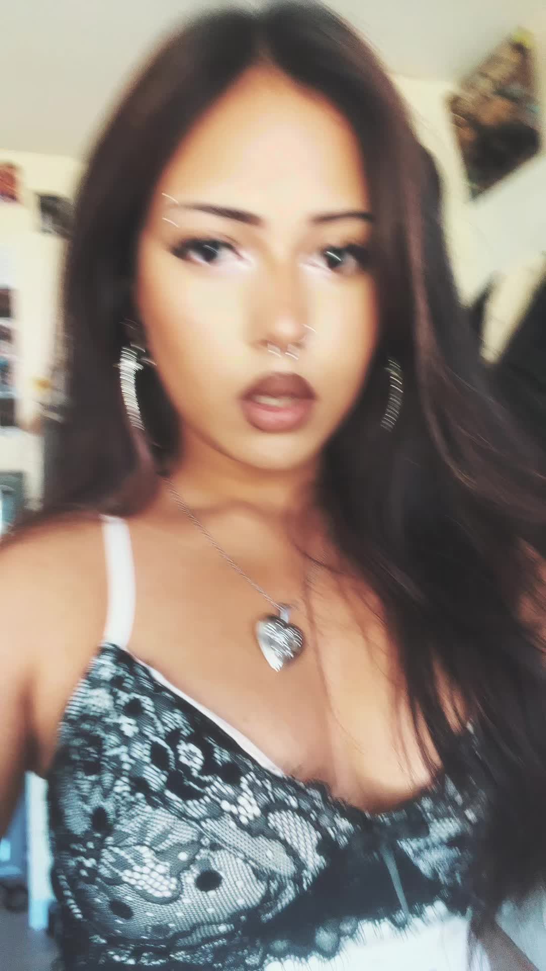 @𝕿