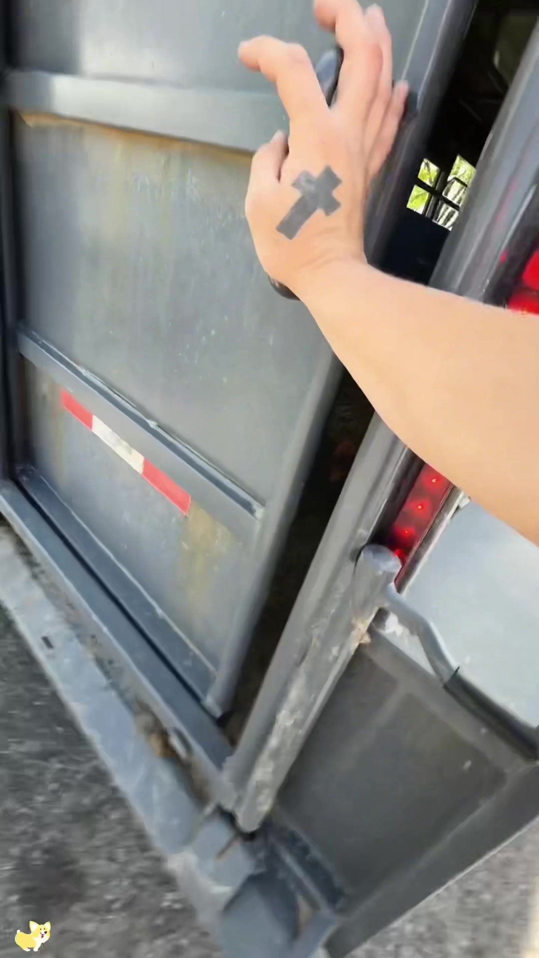 @SneakyFails