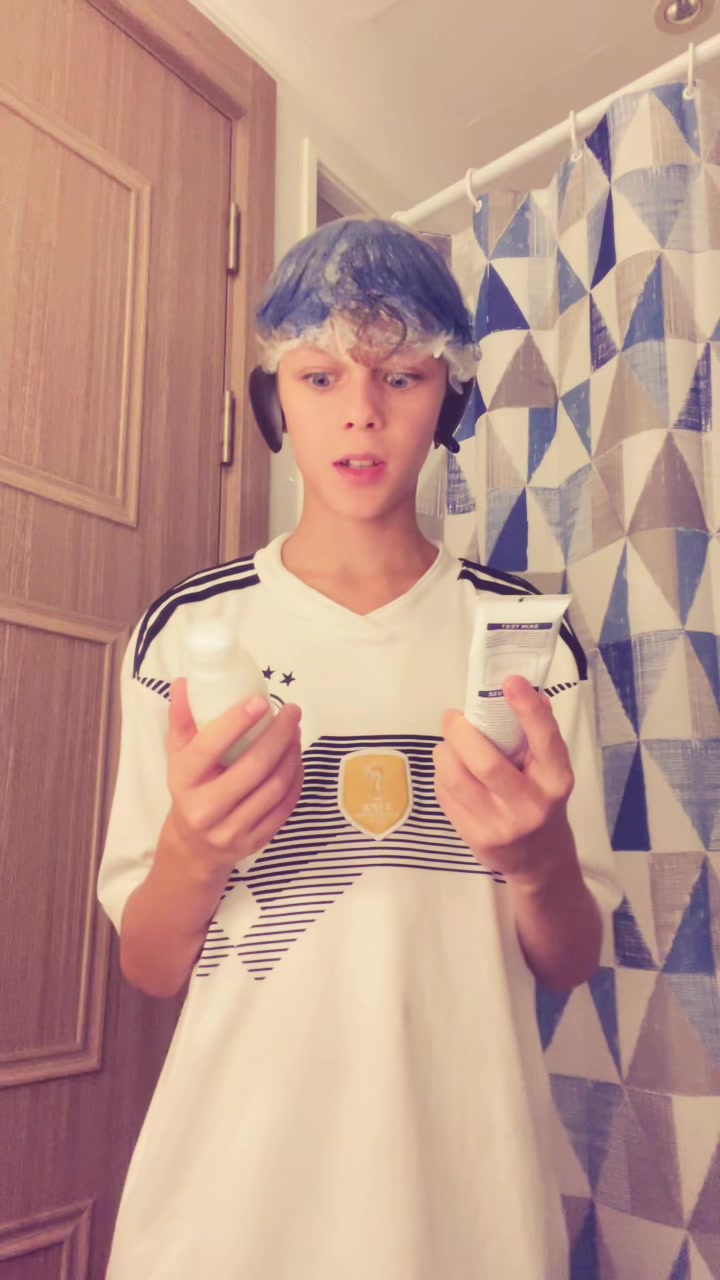 @demziro