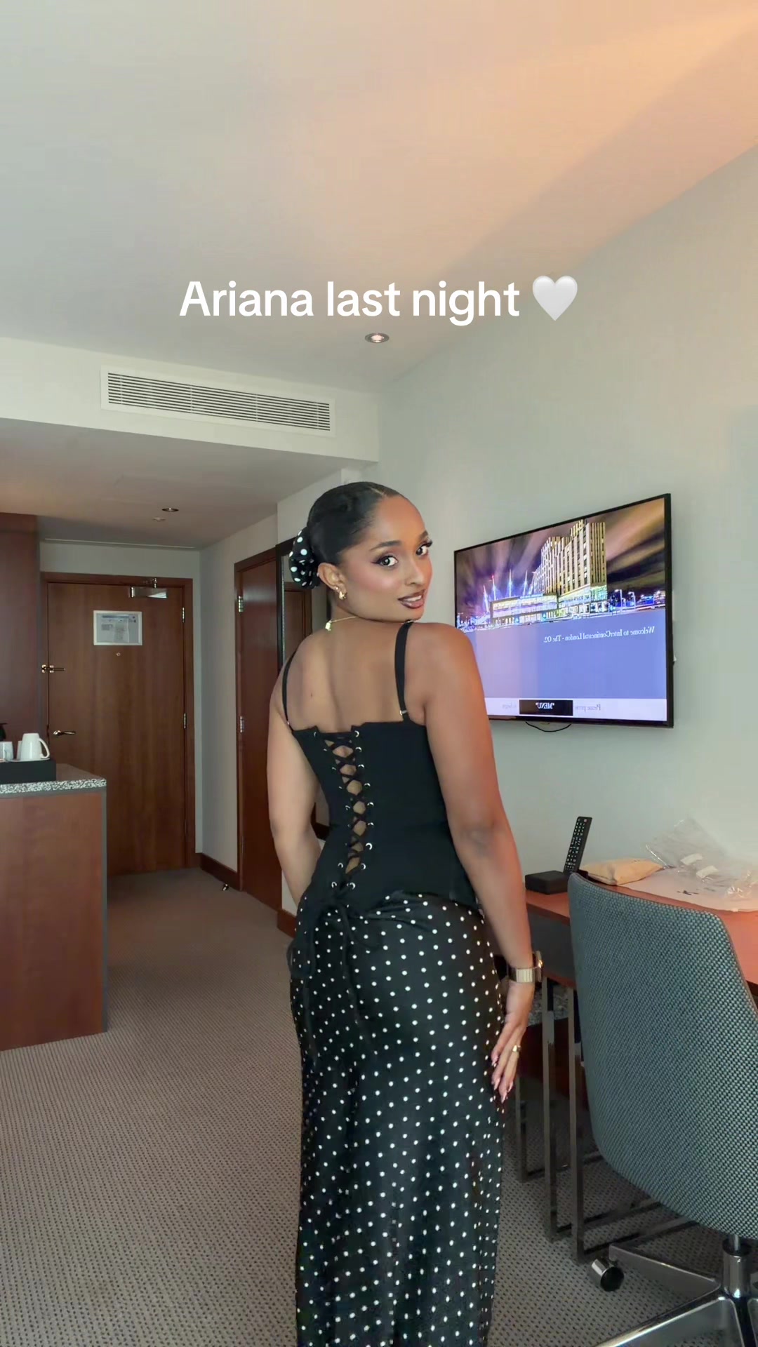 @Leila Nikea