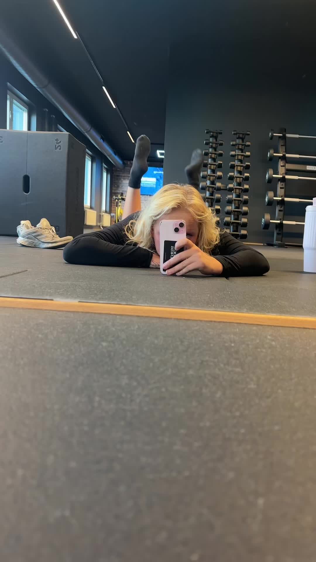@yrmamibadgalllminauu