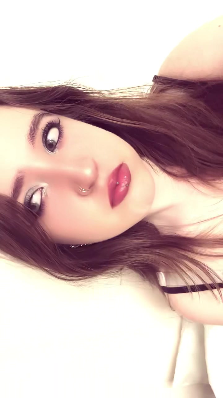 @𝐴𝑠ℎ𝑙𝑒𝑖𝑔ℎ 🍒