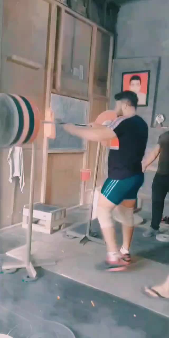 @👑WEIGHTLIFTER👑